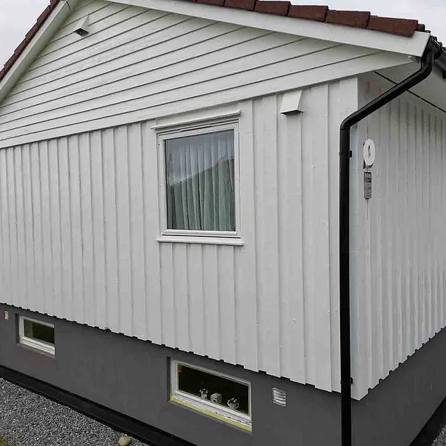 Malerarbeid, hvitt hus - Etter bilde